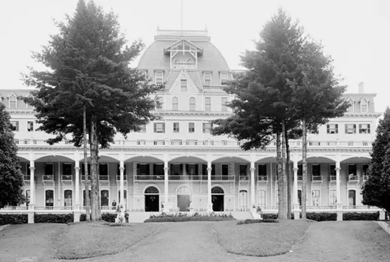 historic photo front porch of the William Henry Hotel