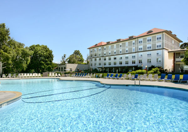 large Outdoor pool in front of hotel